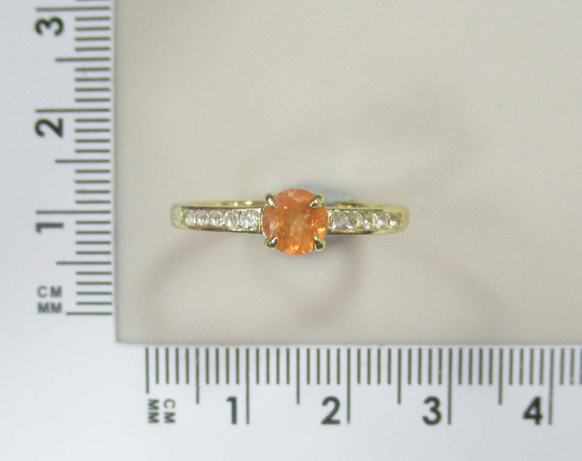 Серебряное кольцо с вульфенитом